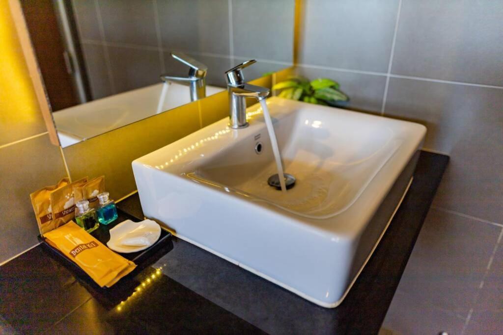 Honeybee Pool Villa Smooth As Silk Ao Nang Exterior photo